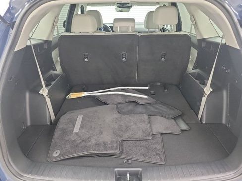 Used 2024 Kia Sorento S w/ Panoramic Sunroof Package FWD image 10