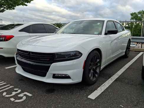 Used 2023 Dodge Charger SXT w/ Plus Group RWD image 2