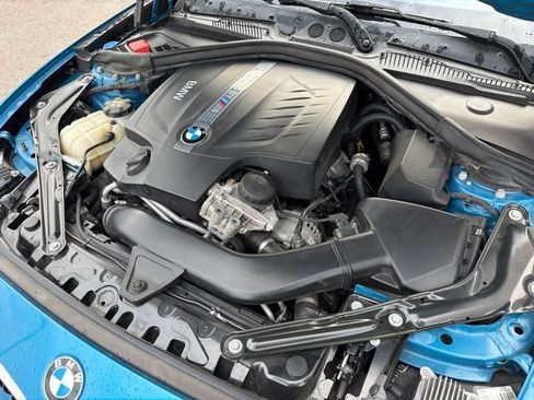 Used 2018 BMW M2 RWD image 21