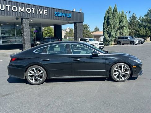 Used 2023 Hyundai Sonata SEL Plus FWD image 2
