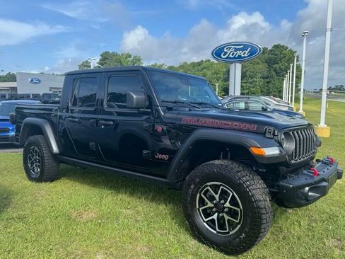 Used 2024 Jeep Gladiator Rubicon w/ Steel Bumper Group image 6