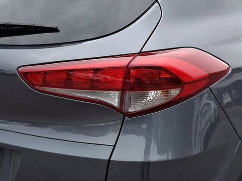 Used 2018 Hyundai Tucson SEL image 12