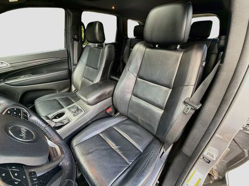 Used 2021 Jeep Grand Cherokee Limited AWD/4WD image 23