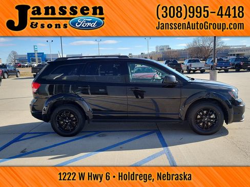 Used 2020 Dodge Journey SE w/ SE Popular Equipment Group image 5