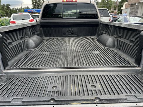 Used 2002 Toyota Tundra SR5 AWD/4WD image 11