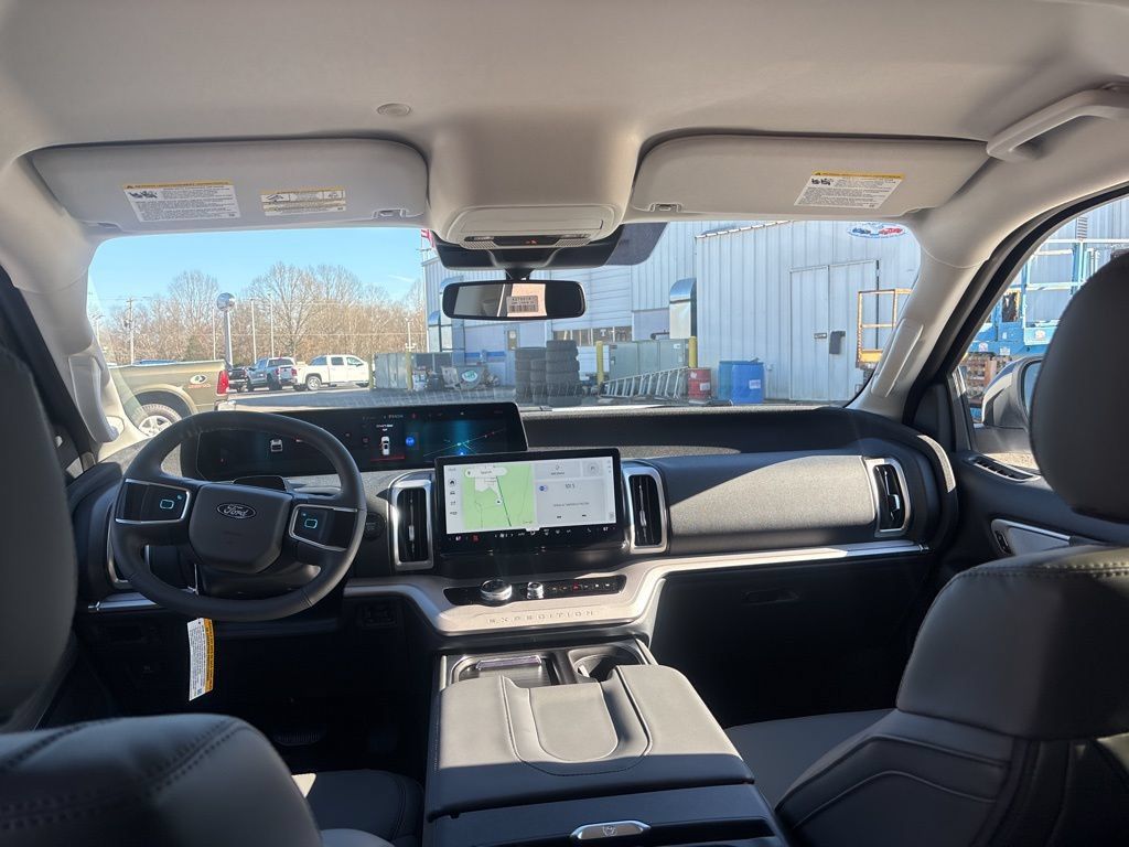 New 2026 Ford Expedition Active RWD image 19