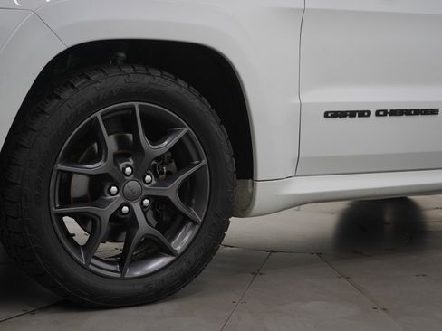 Used 2019 Jeep Grand Cherokee Limited X image 31