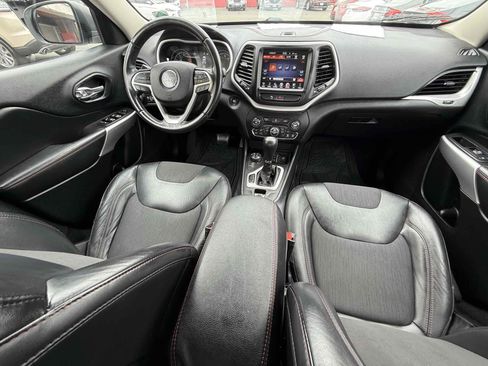 Used 2018 Jeep Cherokee Trailhawk image 65