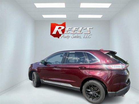 Used 2018 Ford Edge SEL w/ Equipment Group 201A AWD/4WD image 35