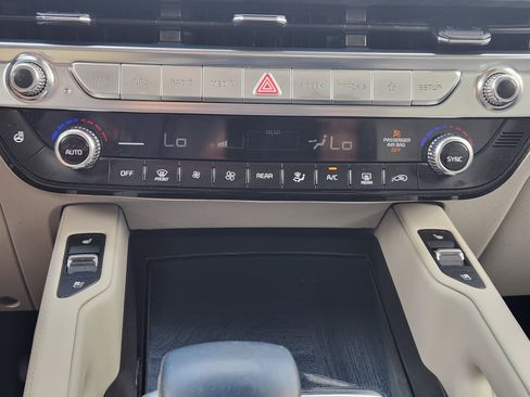 Used 2024 Kia Telluride SX Prestige AWD/4WD image 23