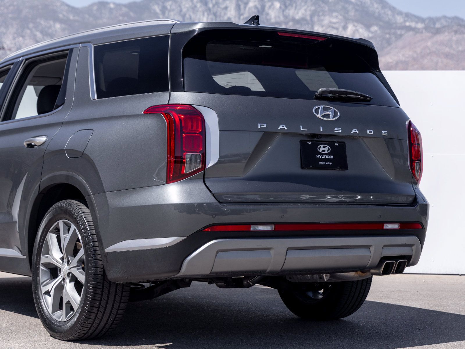 Used 2024 Hyundai Palisade SEL FWD image 5