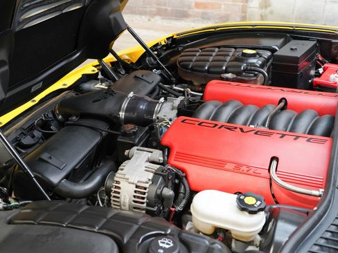Used 2003 Chevrolet Corvette Z06 w/ Memory Package, 3 Drivers RWD image 32