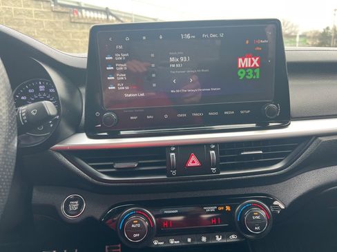 Used 2023 Kia Forte GT w/ GT2 Package image 4