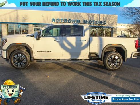 Used 2024 GMC Sierra 3500 Denali w/ Denali Reserve Package image 4