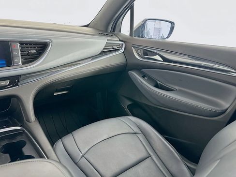 Used 2024 Buick Enclave Essence w/ Sport Touring Edition FWD image 31
