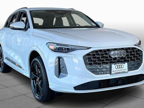 New 2025 Audi Q5 Premium Plus image 2