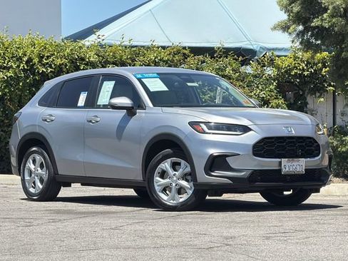 Certified 2024 Honda HR-V LX image 2
