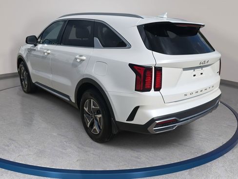 Used 2022 Kia Sorento EX FWD image 7