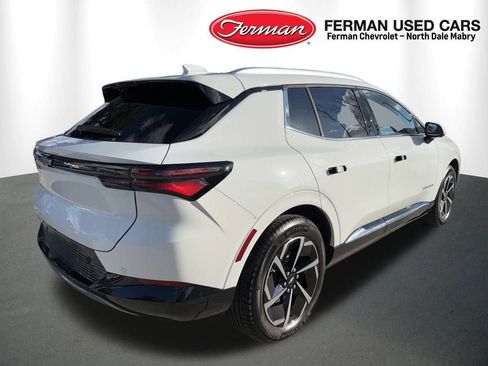 Used 2025 Chevrolet Equinox EV LT image 11