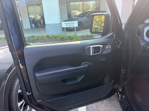 Used 2024 Jeep Wrangler Unlimited Sport AWD/4WD image 10