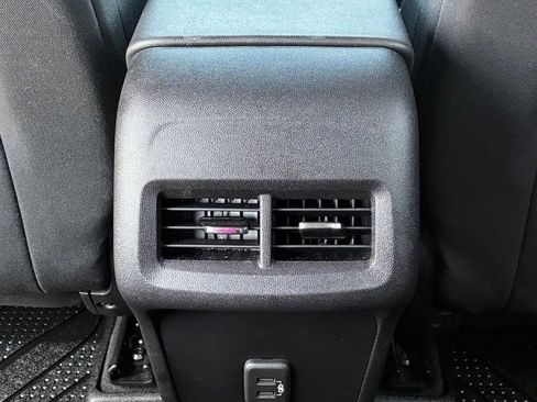 Used 2020 Chevrolet Equinox LT AWD/4WD image 30
