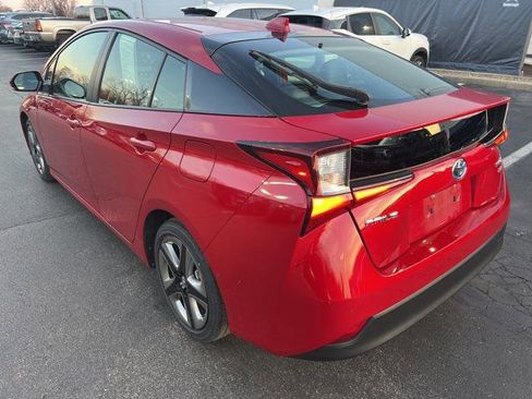 Certified 2022 Toyota Prius XLE image 3