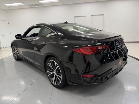 Used 2022 INFINITI Q60 3.0t Luxe w/ Essential Package image 5