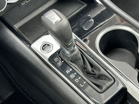 Used 2024 Nissan Altima 2.5 SV image 20