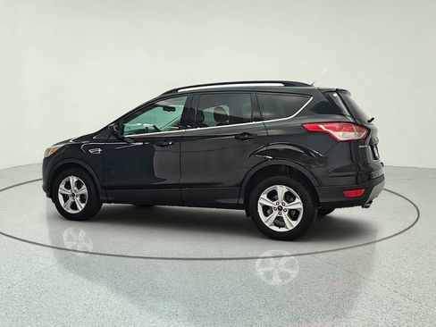 Used 2016 Ford Escape SE w/ Equipment Group 201A AWD/4WD image 4