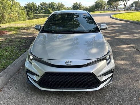 Certified 2025 Toyota Corolla SE FWD image 9