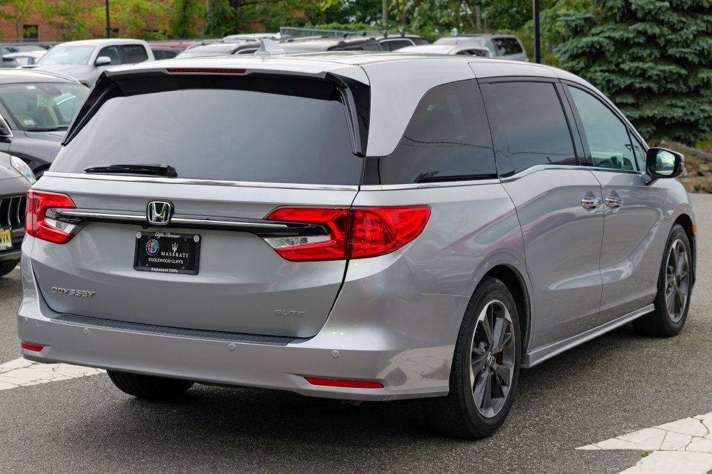 Used 2024 Honda Odyssey Elite image 7