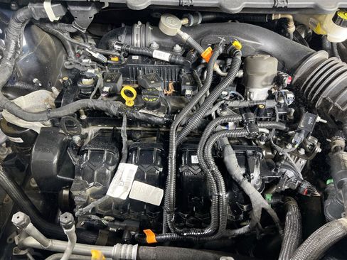 Used 2020 Ford Edge SEL w/ Convenience Package image 29