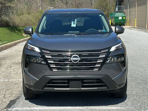 New 2026 Nissan Rogue SV w/ Cold Weather Package AWD/4WD image 3