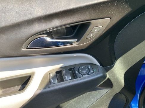 Used 2024 Chevrolet Equinox LS FWD image 14