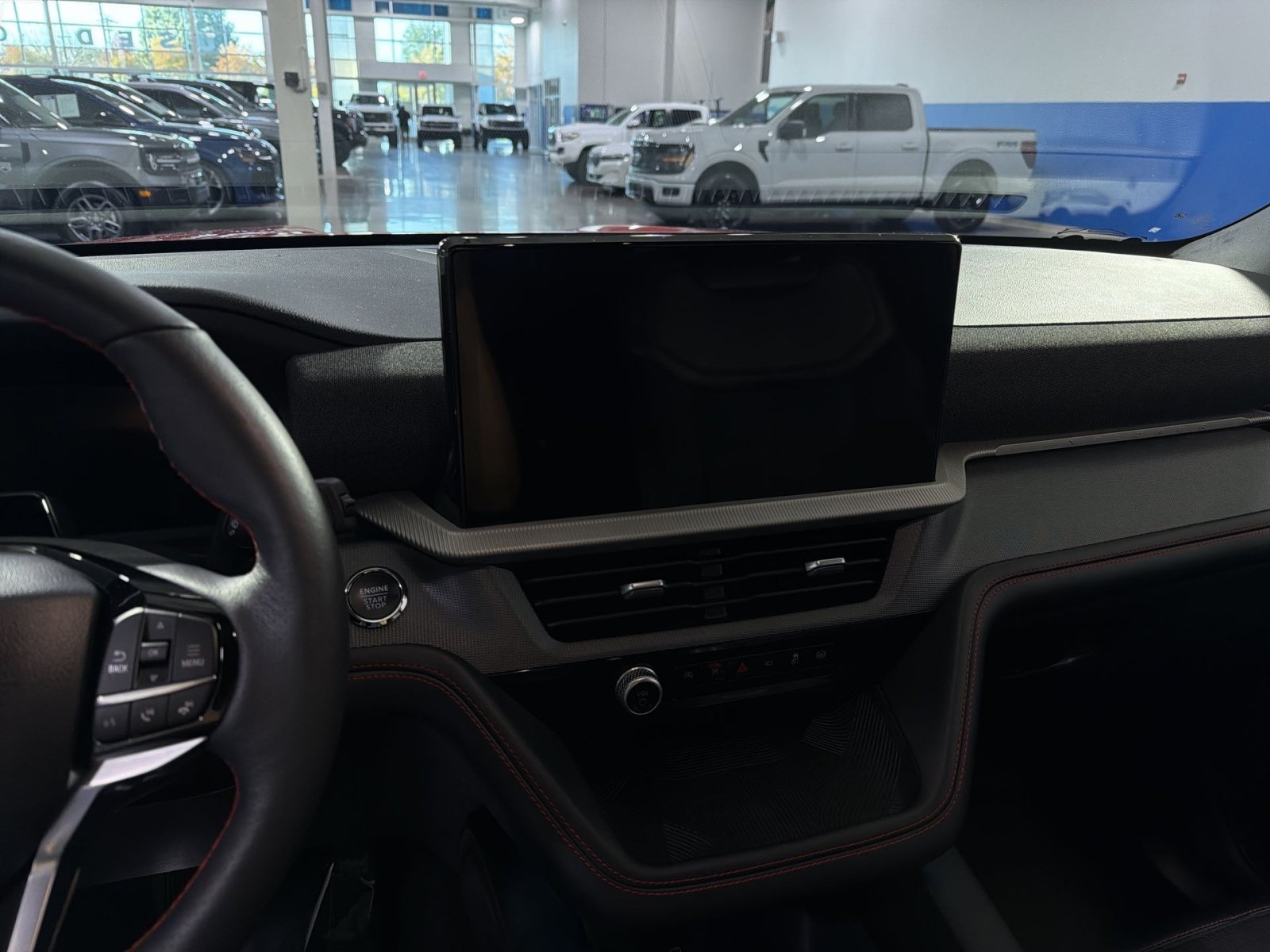 Used 2026 Ford Explorer ST-Line w/ ST-Line Street Pack AWD/4WD image 19