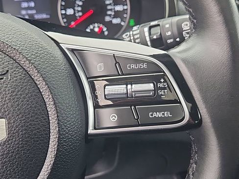 Used 2022 Kia Seltos EX image 25