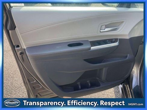 Used 2024 Toyota Sienna XLE image 18