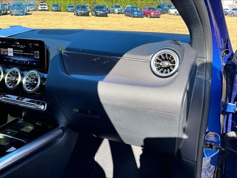 Certified 2025 Mercedes-Benz GLA 250 4MATIC image 19