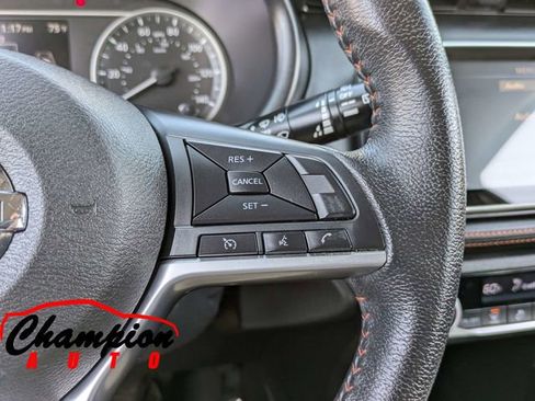 Used 2020 Nissan Kicks SR image 27