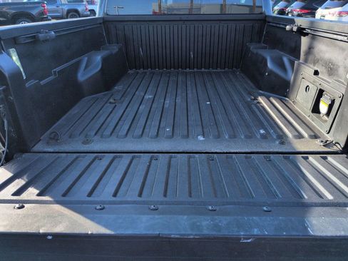 Used 2021 Toyota Tacoma TRD Off-Road image 23