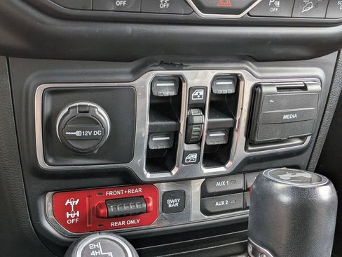 Used 2020 Jeep Wrangler Unlimited Rubicon w/ Quick Order Package 28Y Recon AWD/4WD image 14