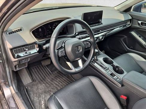 Used 2024 Honda Civic EX-L image 10