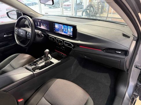 Used 2026 Nissan Sentra SR w/ Floor Mat Package FWD image 50