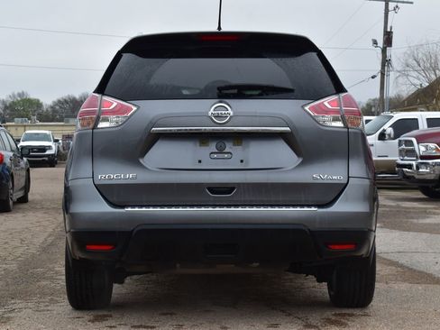 Used 2016 Nissan Rogue SV w/ SV Premium Package image 6