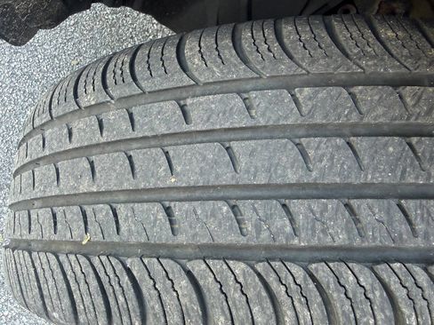 Used 2012 Nissan Juke SL w/ Chrome Pkg image 24