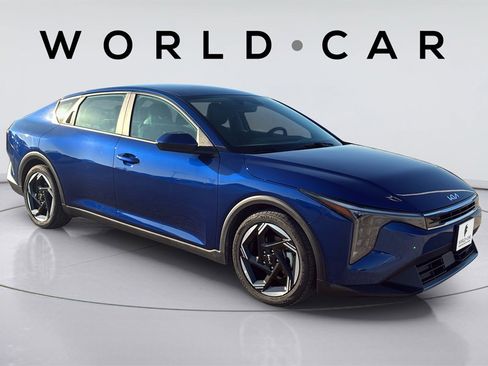 Certified 2025 Kia K4 EX image 2
