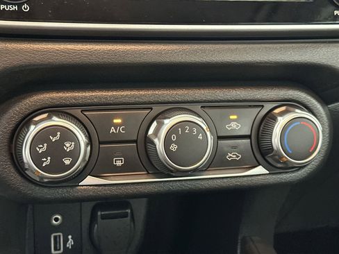 Certified 2025 Nissan Versa S w/ Trunk Package image 23