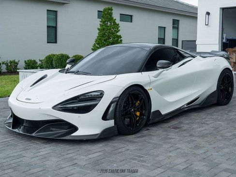 Used 2020 McLaren 720S Performance RWD image 22