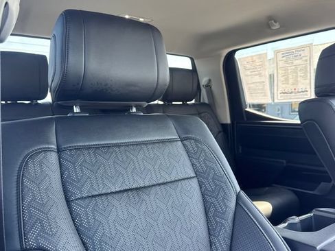 Used 2023 Toyota Tundra Limited AWD/4WD image 28