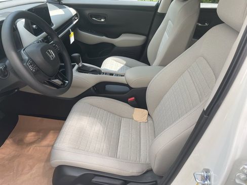 New 2026 Honda HR-V LX image 13